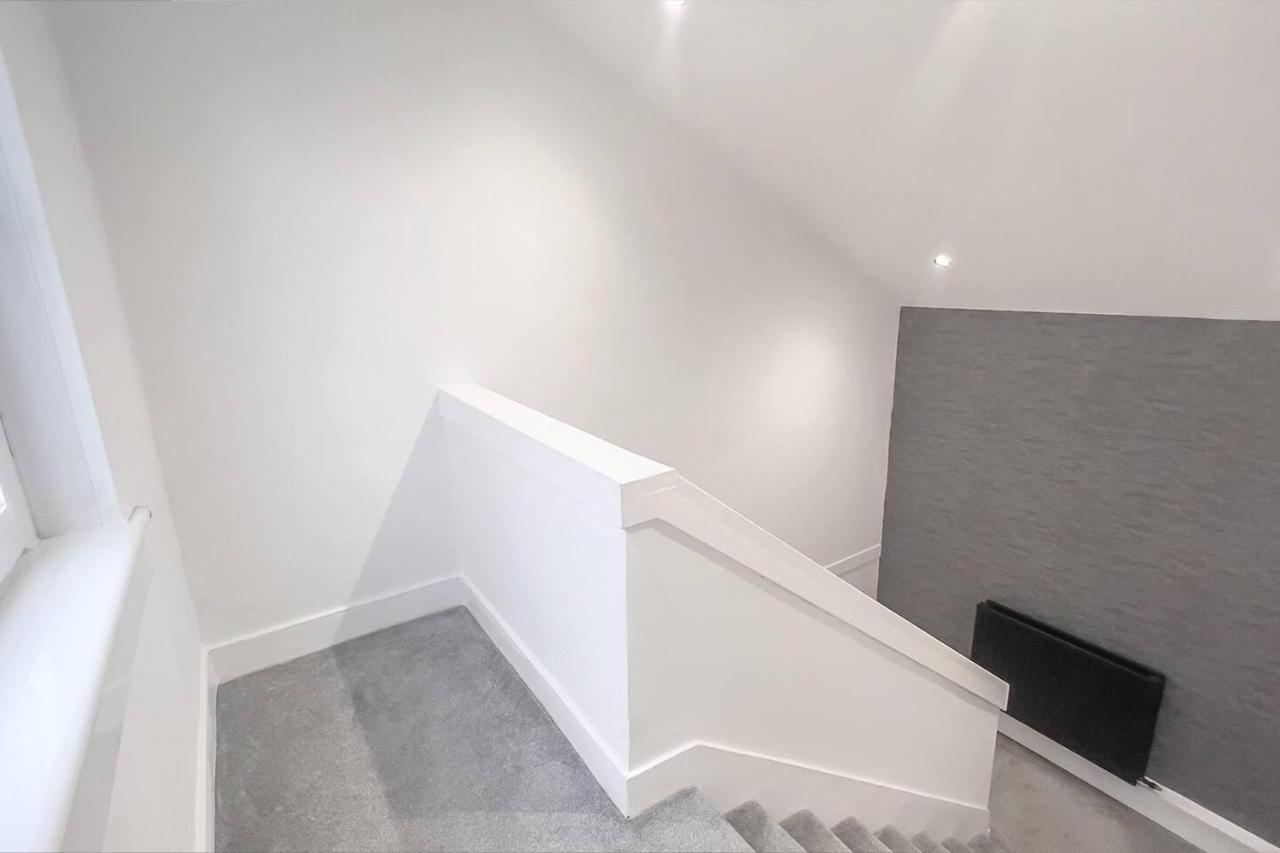 Stunning Luxury Apartment Near Motherwell Wishaw  Luaran gambar