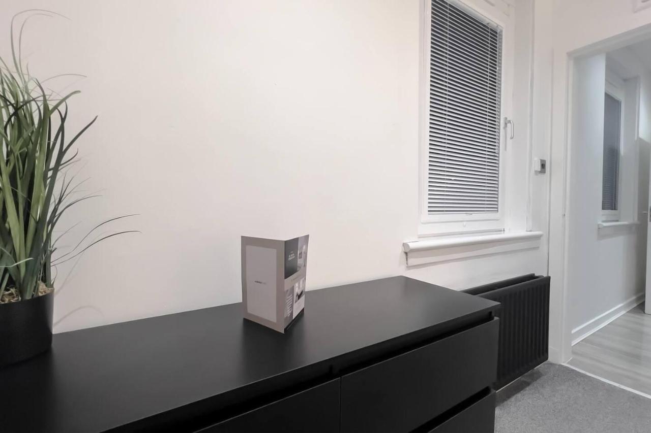 Stunning Luxury Apartment Near Motherwell Wishaw  Luaran gambar