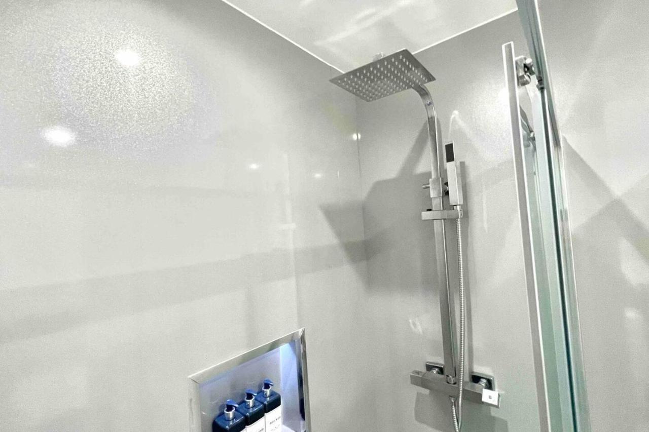 Stunning Luxury Apartment Near Motherwell Wishaw  Luaran gambar